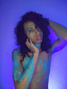 Electric blue 💙 de venus-03  6 Imagens