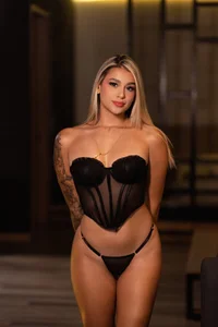 Sophie-velvet Black lingerie is one of my favorites. Foto 5