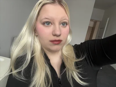 Public od LenaSecret19  7 snímek