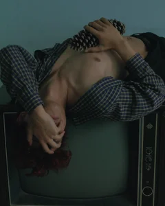 warm_sac artistic self portraits Pic 9