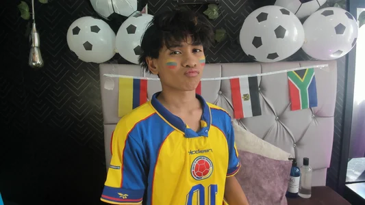 COLOMBIAN BOY🇨🇴🇨🇴 de Ethan_Westt  3 photos