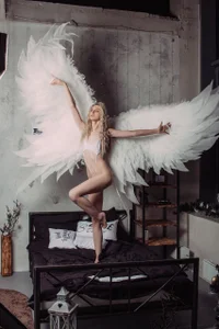 Careful_i_bite hello) Pic