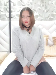 Scarlet_auraa Public Pic 9