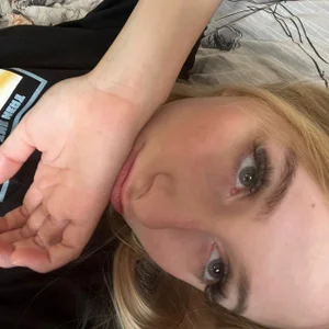 Public de AliceTwinkle  Imagens