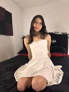 Conor_Taylor WHITE DRESS Foto 5