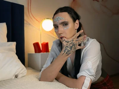 FillDammon I'm your cute little baby girl Immagine  3