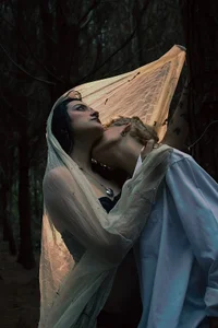 Alice_Dark21のLet yourself catch🍷💋📷の 3枚の写真