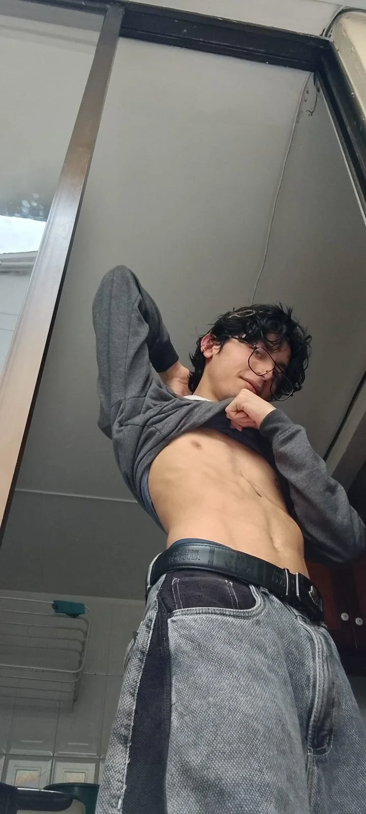 Twink_Sebas7 님의 트렌드 중인 사진  3926개
