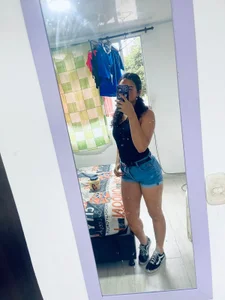 yaya23x Public Pic 3