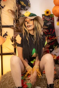 CharlotteLemke Sweet scarecrow Pic 7