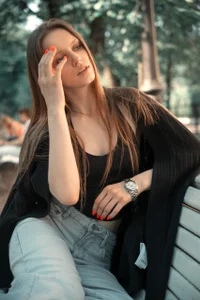 Chloe_Vixen let's go for a walk together? Pic