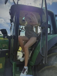 emilypeperoni 🔥 Your new obsession starts here 🔥💕 Immagine  2