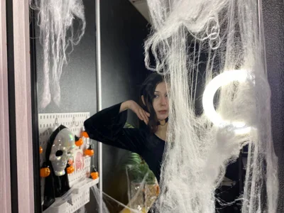 Beauty Azaliya de Azaliya_Haze  3 Imagens