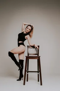 Louise-dance Public Pic 3