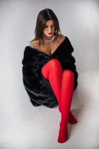 NicoleMun black cat Pic 6