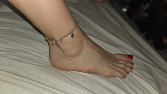 Analimado18 Sexy láb,talp,vörös körmök😜 Foto 6