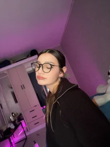 carrie145 Public Pic 4