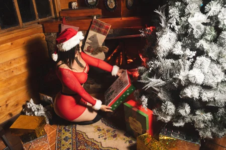 ScarlettWallace Merry Christmas 🎀 Pic 3