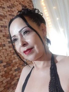 Tiara_Mature Public Billede 5