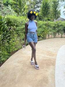 Foxxxyfemale: Public ( 2 фото)