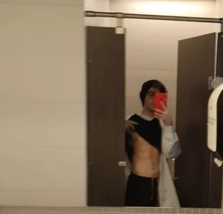 Tastyboy991 Public Gambar 3