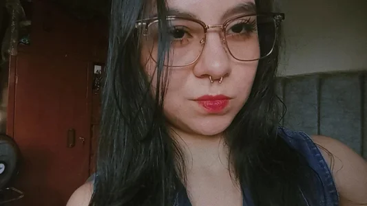 LucianaVera pretty girl Pic 2