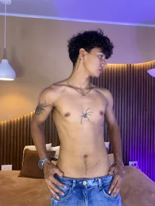 Dominic_ghost Public  4. fénykép