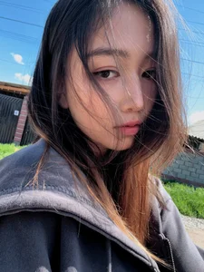 NaomiManske me Pic 2