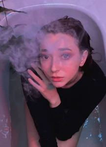 YasmineWestのPublicの 4枚の写真