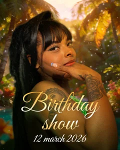 EmmaEbony_ Happy birthday to miiiiiiiiii, hope to see you today💚  2টি ছবি