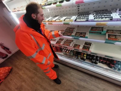 theSmallest-dick Fun insanity Pic