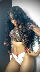 littlebabyhots <3 Pic 4