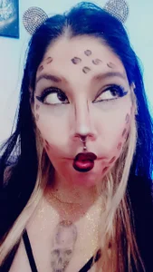 sharonnleon I am a cute dirty kitten Pic 6