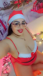 Andrynicolle Merry Christmas Pic 2