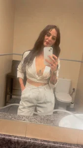 Public de LARACROFT99  6 Imagens