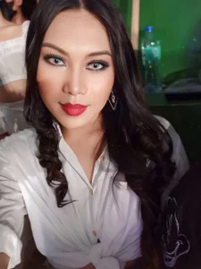 Cumshooterqueen Public  3 снимка