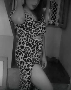 Naughtyy_stripgirl Hot Foto