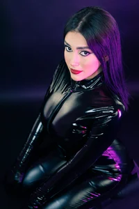 JulesBenett: 🐈‍⬛Your Catwoman is here! ( 6 фото)