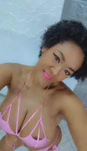 Maturity and Seductiin de Chary-Madam  3 Imagens