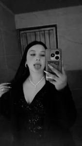 Chloee_Rossi Public 사진 5