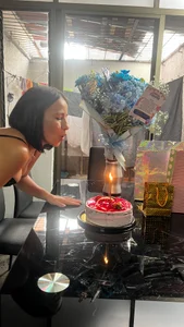 millie_brown21 It's My Birthday Bilde 2