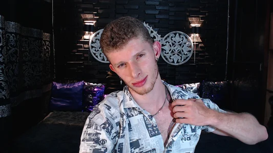 andrewxbi Sexy for you Pic 3