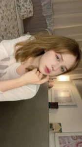 SunnySikarskie Burgundy Is My New Obsession 🍒 зображення