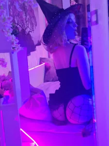 ElswythCovil I'll turn you into a toad🧙‍♀️🐸 Poză 2