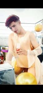 Un_Sluttyy A RELAXING AND SENSUAL BATH Foto 2