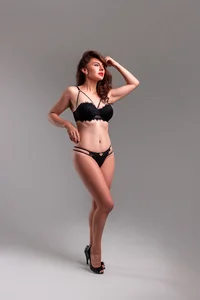 Monica-Bello Para ustedes Pic 4