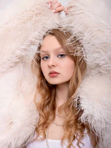 PaulitaSolow Public Pic 3