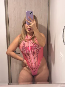 nicole_steele The spider woman💖💋 Pic 2