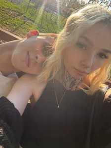 NeonDuo_ love  6 снимка