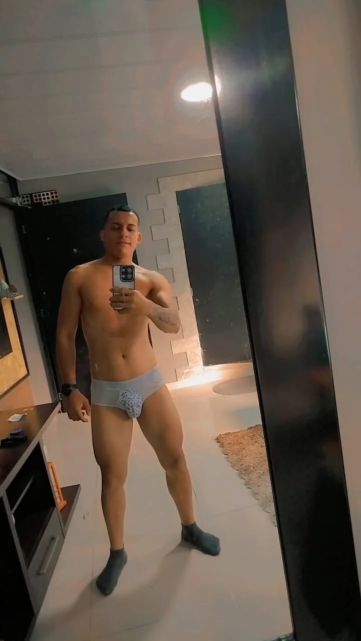 Трендове зображення  264 Enzoo98_